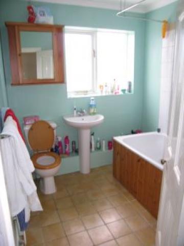 			1 Bedroom, 1 bath, 1 reception Flat			 Bayford Road, KENSAL GREEN NW10